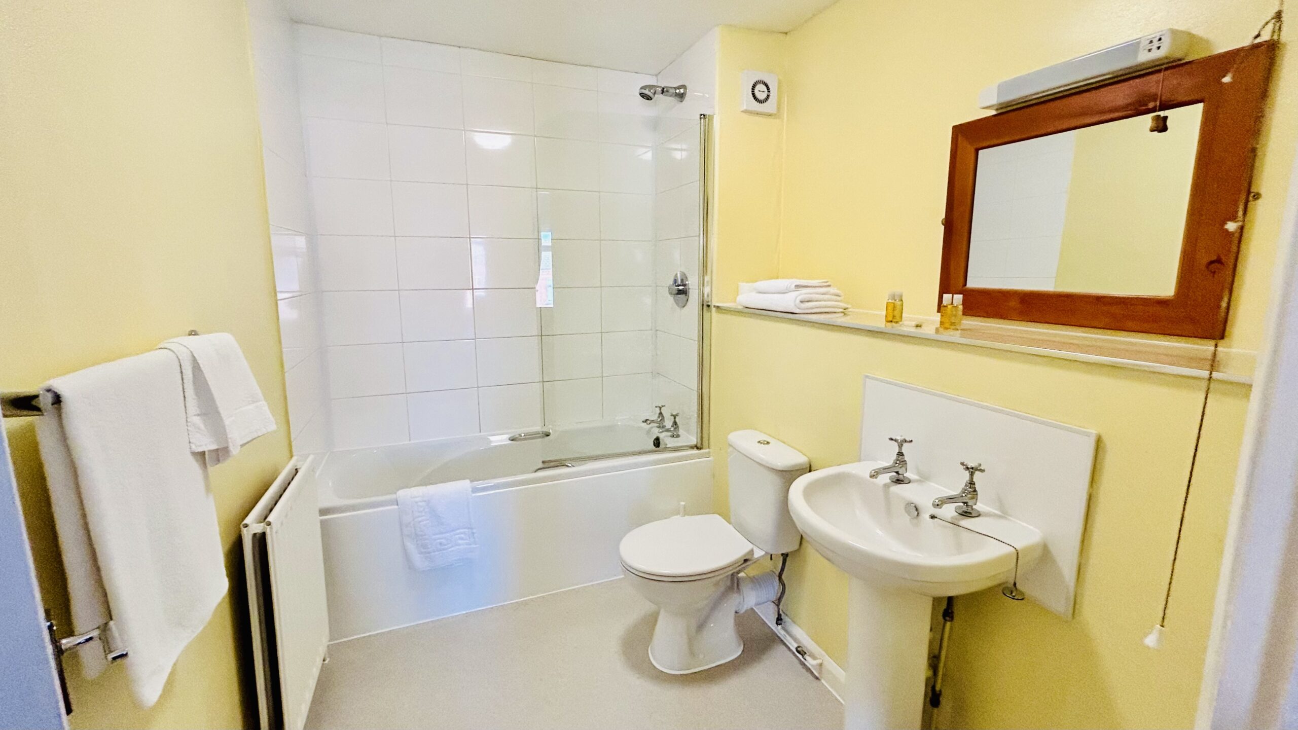 Double Room Standard - another view