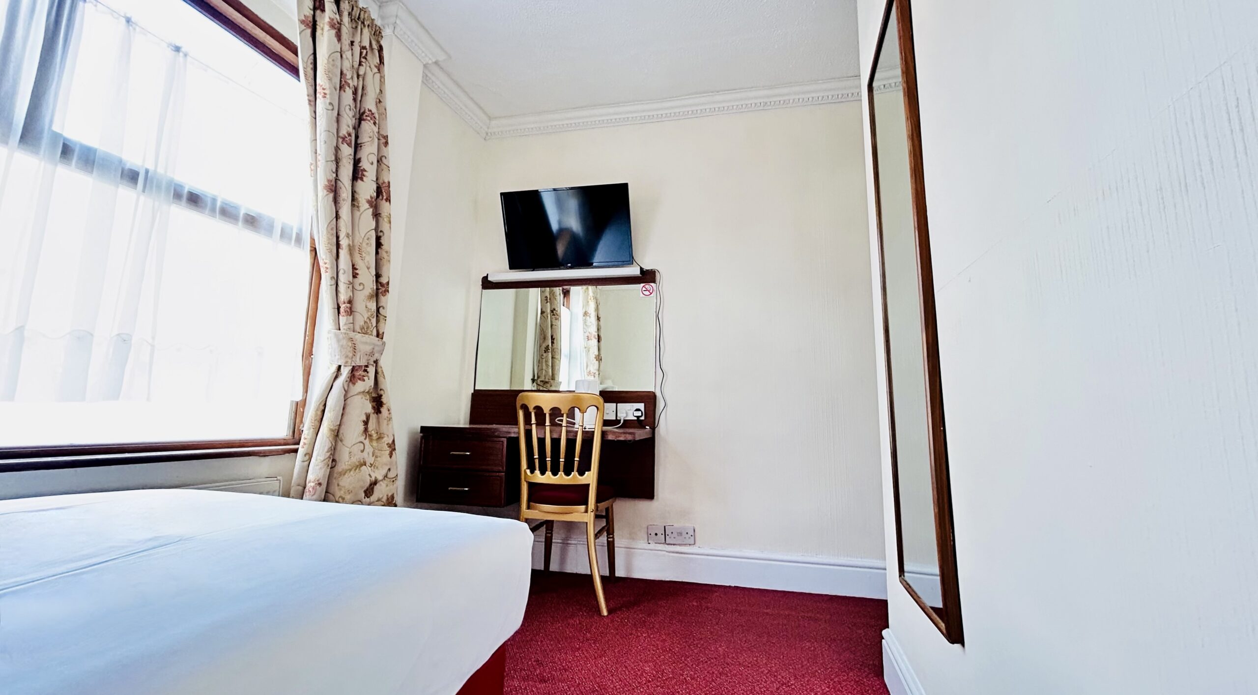 Single Room - another view